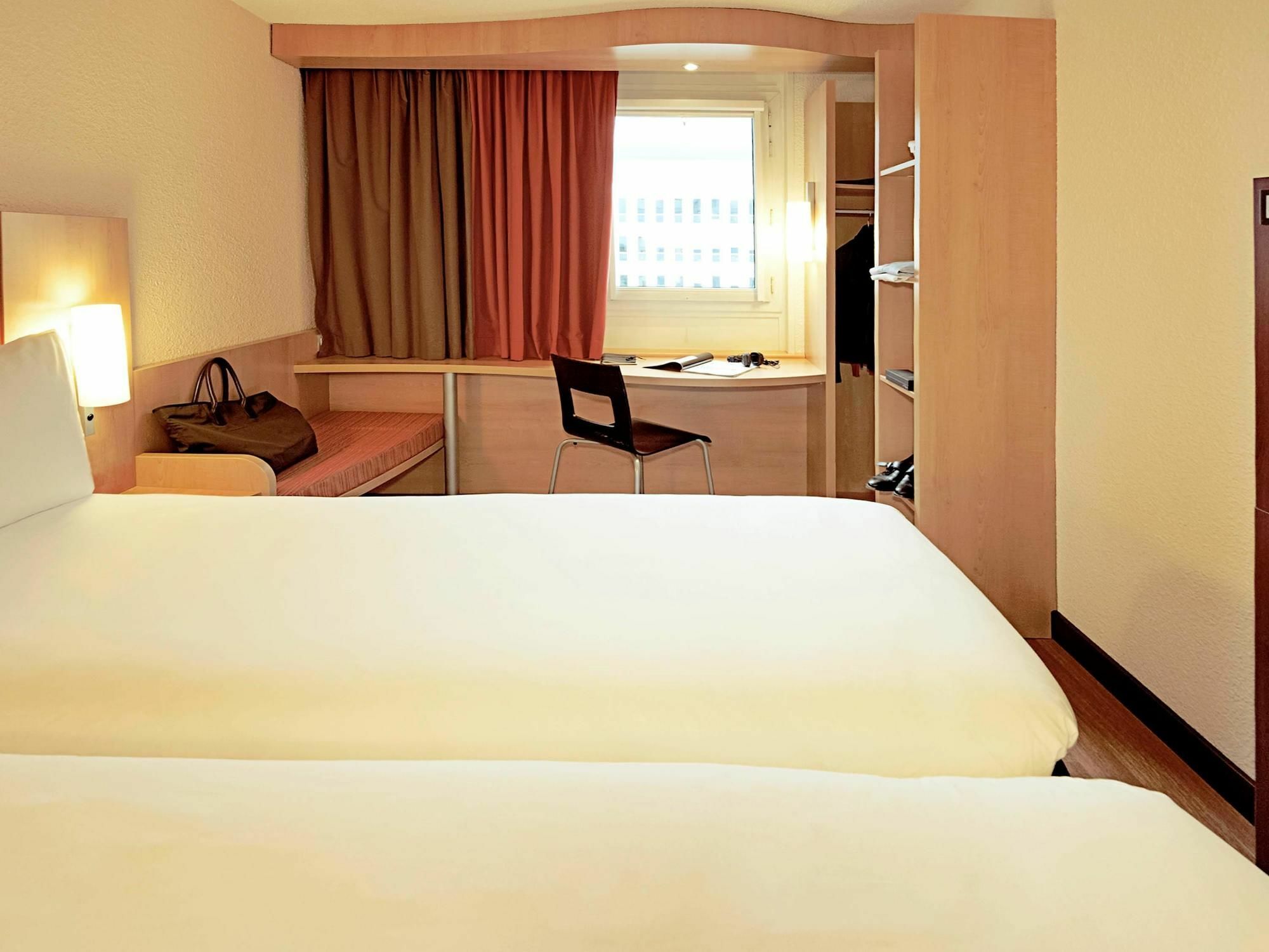 Ibis Paris Opera La Fayette Hotel Exterior photo