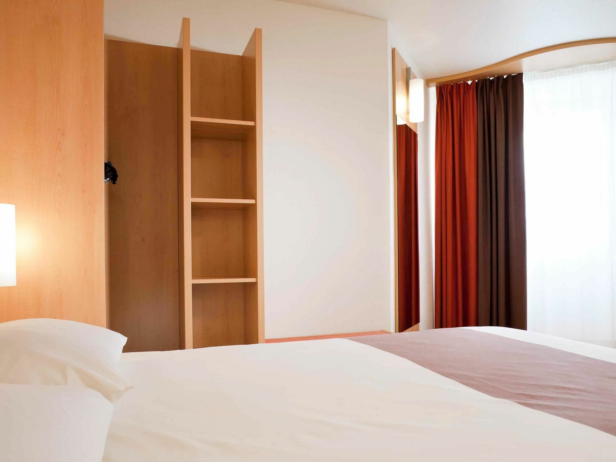 Ibis Paris Opera La Fayette Hotel Exterior photo